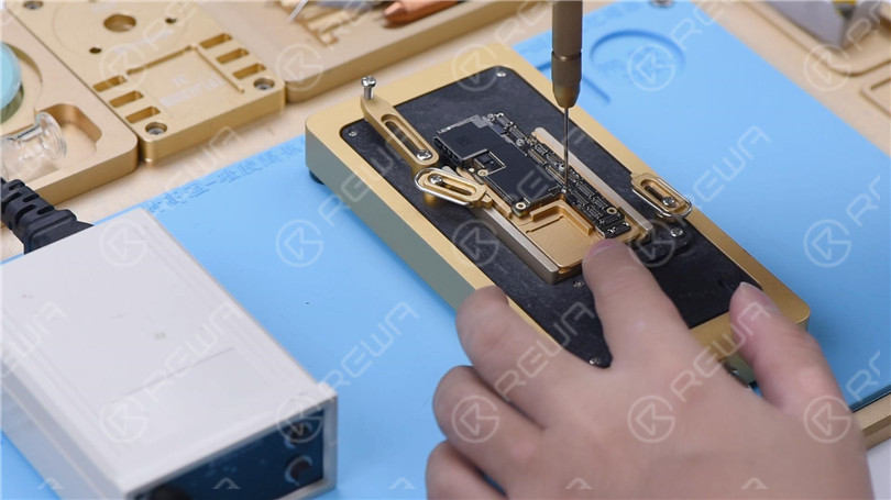 CARTE MÈRE IPHONE XR 64GO / s'allume pas EUR 19,00 - FR