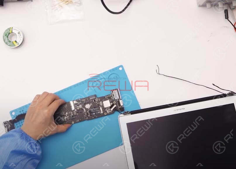 MacBook Air 2015 No Backlight Repair