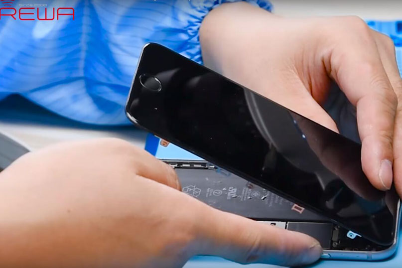 iPhone 6 Won’t Turn On Repair – PMIC Grinding and Replacing