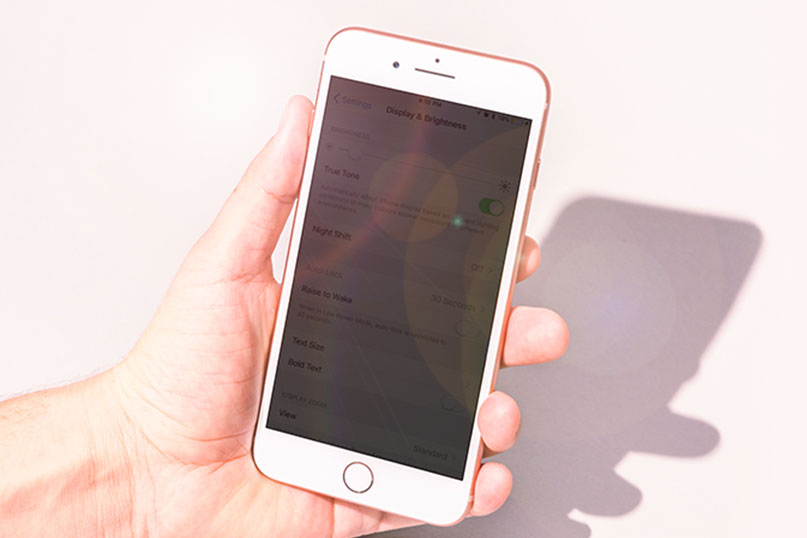 Apple Kills iPhone 8/8P/X Light Sensor function Repaired by Third Party
