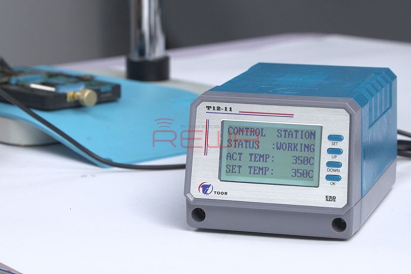 The Fast Heating-up Intelligent Soldering Station – T12-11