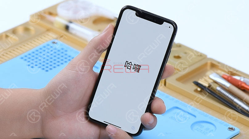 Fix iPhone X Keeps Restarting With Vertical Lines On The Screen
