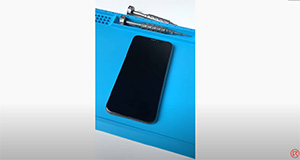 Remove Phone Scratches with the Grinding and Polishing Machine