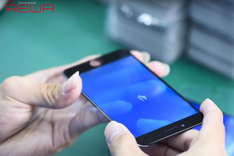 iPhone Aftermarket Glass Lens Factory Tour in China