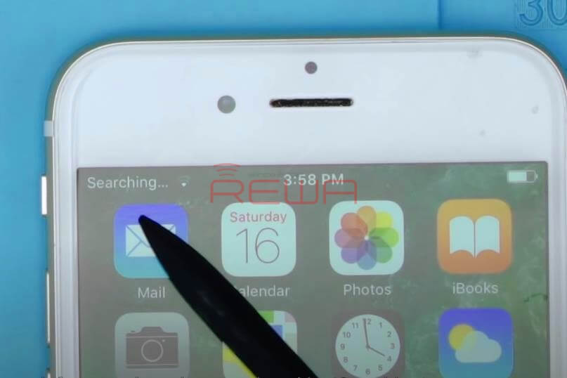 iPhone 6 Keeps Searching For Signal – Logic Board Repair