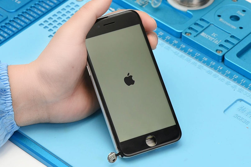 How To Fix iPhone 8 Stuck on Apple Logo