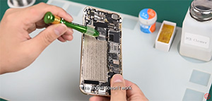 iPhone Data Recovery from Dead Logic Board / Phone