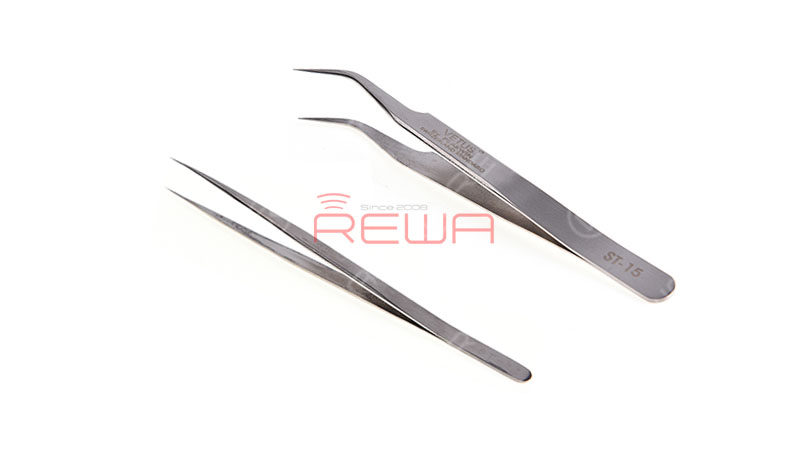 Tweezers